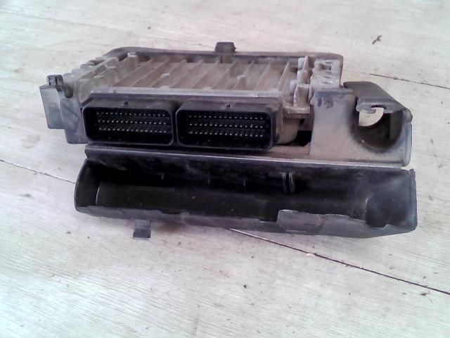 bontott RENAULT THALIA Motorvezérlő