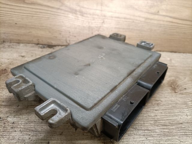 bontott RENAULT THALIA Motorvezérlő