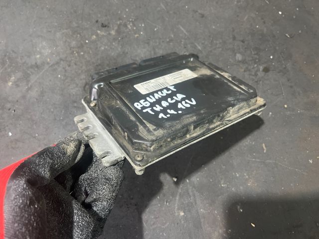 bontott RENAULT THALIA Motorvezérlő