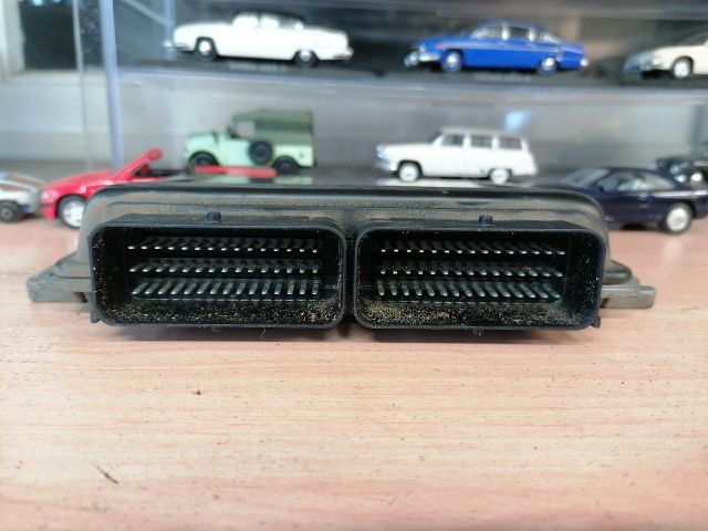 bontott RENAULT THALIA Motorvezérlő