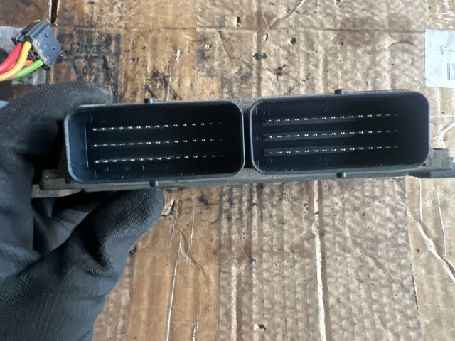 bontott RENAULT THALIA Motorvezérlő