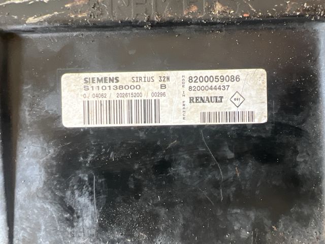 bontott RENAULT THALIA Motorvezérlő