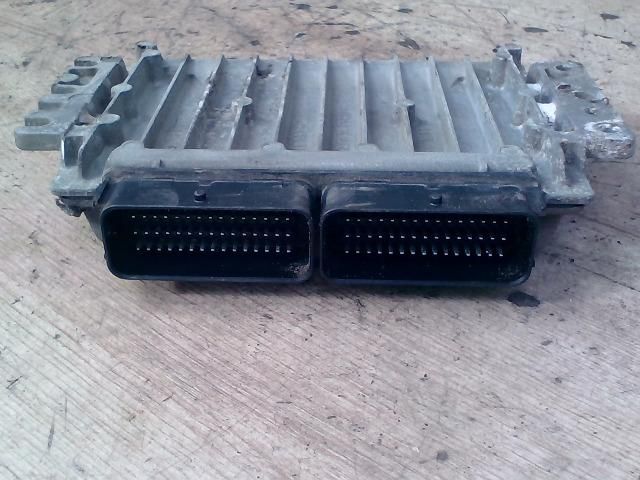 bontott RENAULT THALIA Motorvezérlő