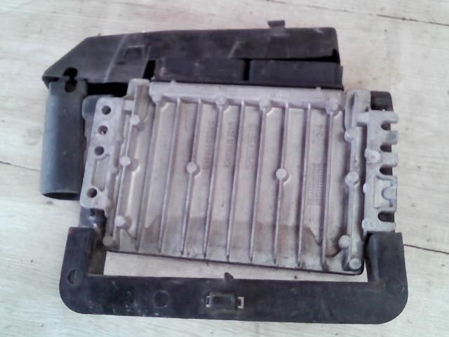 bontott RENAULT THALIA Motorvezérlő