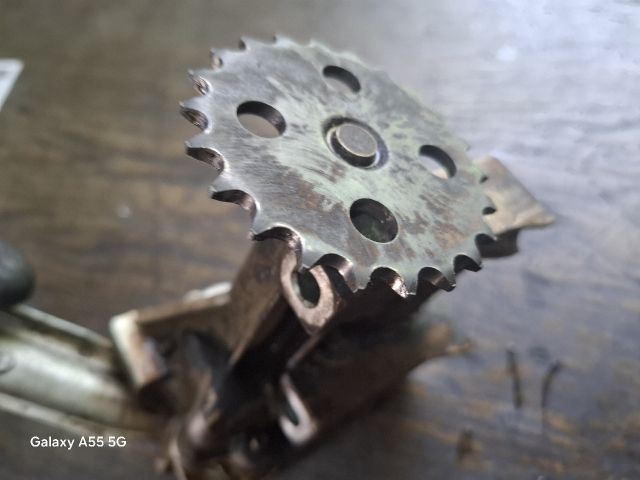 bontott RENAULT THALIA Olajszivattyú