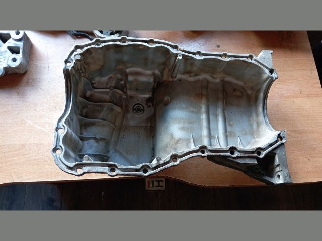 bontott RENAULT THALIA Olajteknő