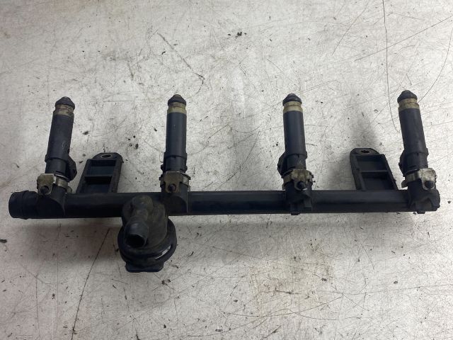 bontott RENAULT THALIA Porlasztó Sor / Híd