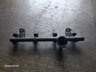 bontott RENAULT THALIA Porlasztó Sor / Híd