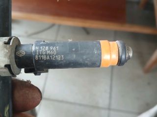 bontott RENAULT THALIA Porlasztó Sor / Híd