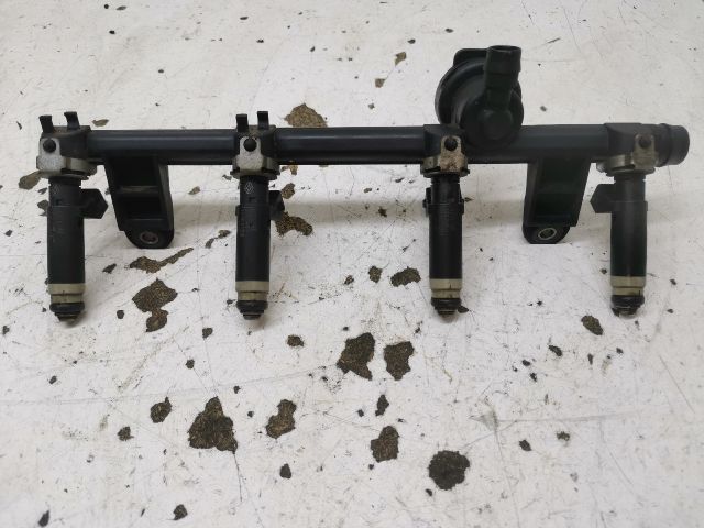 bontott RENAULT THALIA Porlasztó Sor / Híd