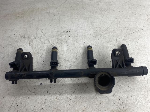 bontott RENAULT THALIA Porlasztó Sor / Híd