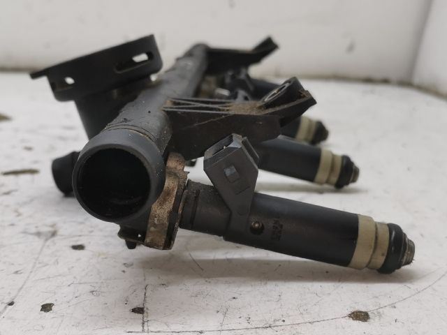 bontott RENAULT THALIA Porlasztó Sor / Híd