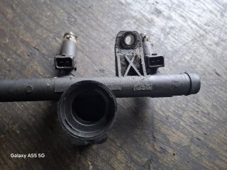 bontott RENAULT THALIA Porlasztó Sor / Híd