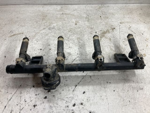 bontott RENAULT THALIA Porlasztó Sor / Híd