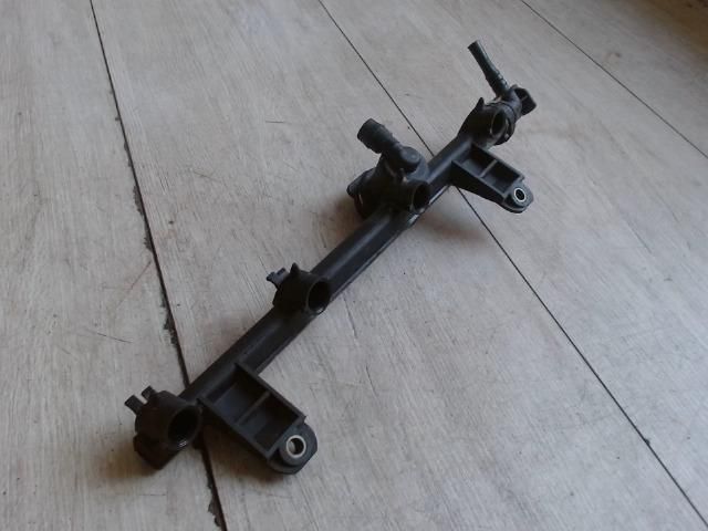 bontott RENAULT THALIA Porlasztó Sor / Híd