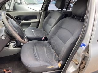 bontott RENAULT THALIA Üzemanyag Szivattyú