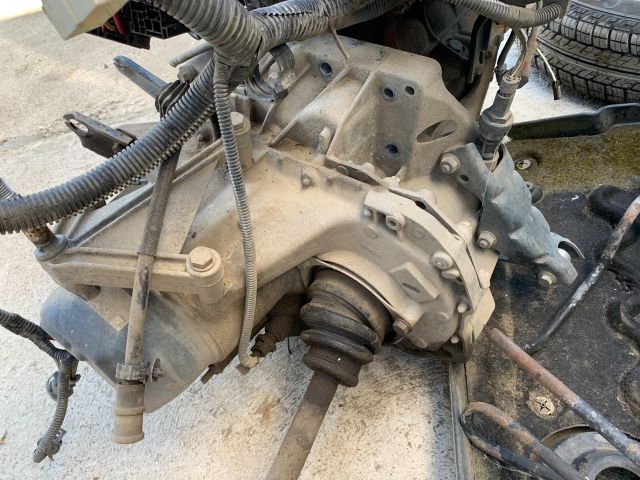 bontott RENAULT THALIA Váltó (Mechanikus)