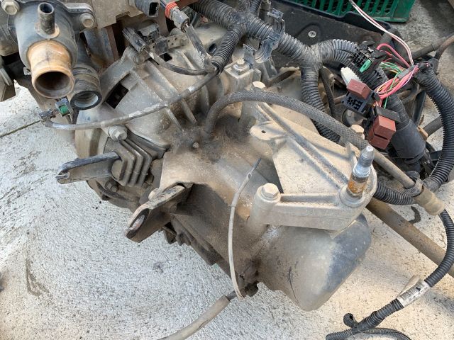 bontott RENAULT THALIA Váltó (Mechanikus)