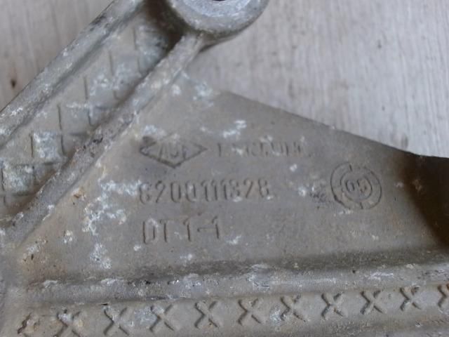 bontott RENAULT THALIA Váltó Tartó Bak (Pozíciófüggetlen)