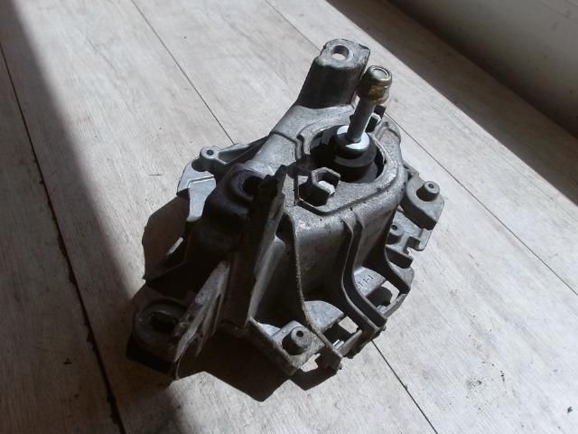 bontott RENAULT THALIA Váltó Tartó Bak (Pozíciófüggetlen)