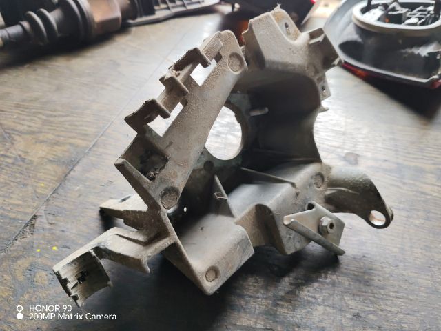 bontott RENAULT THALIA Váltó Tartó Bak (Pozíciófüggetlen)