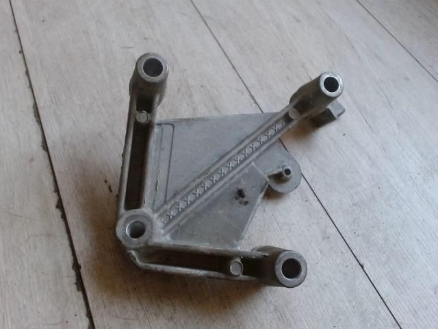 bontott RENAULT THALIA Váltó Tartó Bak (Pozíciófüggetlen)