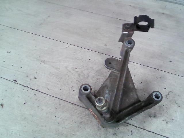 bontott RENAULT THALIA Váltó Tartó Bak (Pozíciófüggetlen)