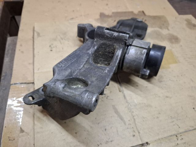 bontott RENAULT THALIA Generátor Tartó Bak