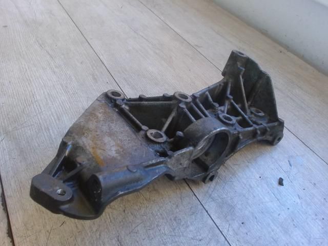 bontott RENAULT THALIA Generátor Tartó Bak