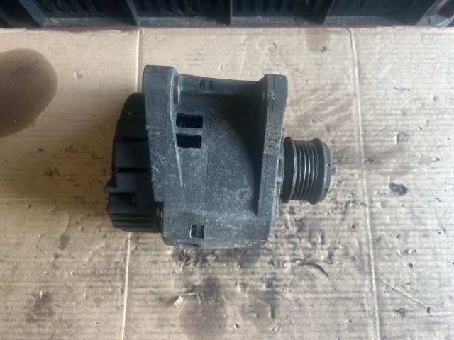 bontott RENAULT THALIA Generátor