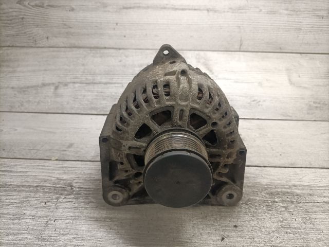 bontott RENAULT THALIA Generátor