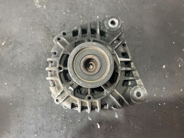 bontott RENAULT THALIA Generátor