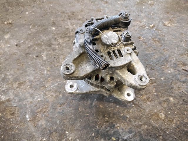 bontott RENAULT THALIA Generátor