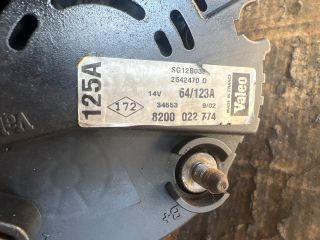 bontott RENAULT THALIA Generátor