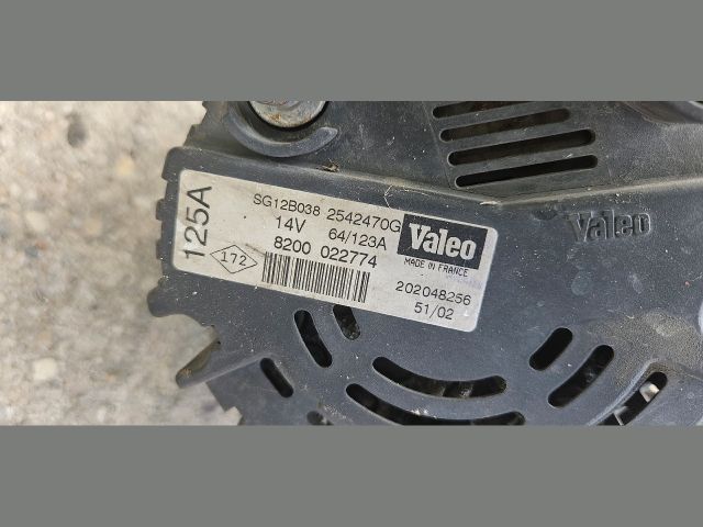 bontott RENAULT THALIA Generátor