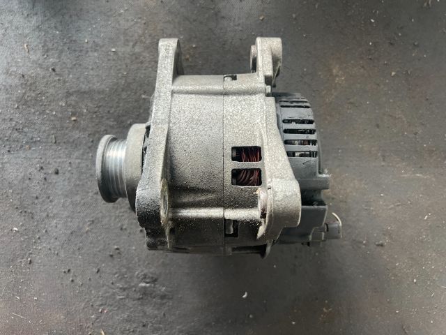 bontott RENAULT THALIA Generátor