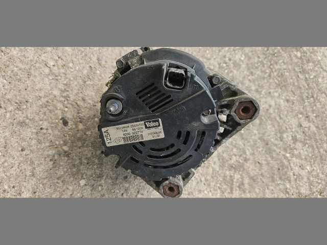bontott RENAULT THALIA Generátor