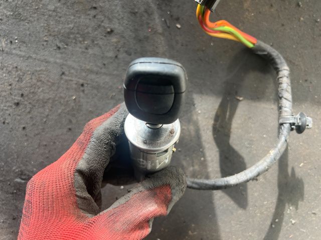 bontott RENAULT THALIA Gyújtáskapcsoló