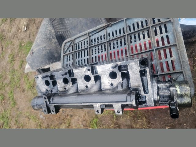 bontott RENAULT THALIA Hengerfej