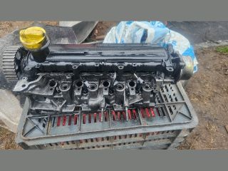 bontott RENAULT THALIA Hengerfej