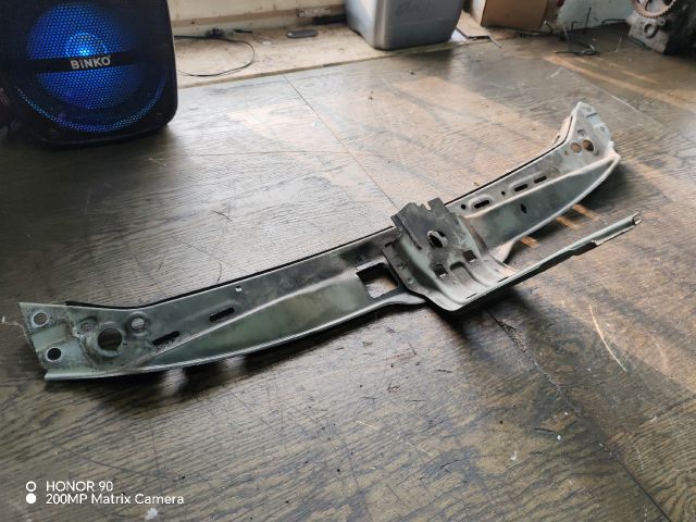 bontott RENAULT THALIA Homlokfal (Üres lemez)