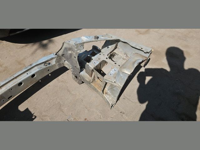 bontott RENAULT THALIA Homlokfal (Üres lemez)