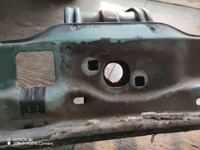 bontott RENAULT THALIA Homlokfal (Üres lemez)