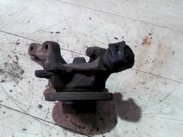 bontott RENAULT THALIA Jobb első Csonkállvány Kerékaggyal