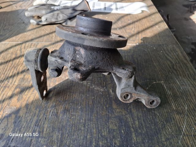 bontott RENAULT THALIA Jobb első Csonkállvány Kerékaggyal