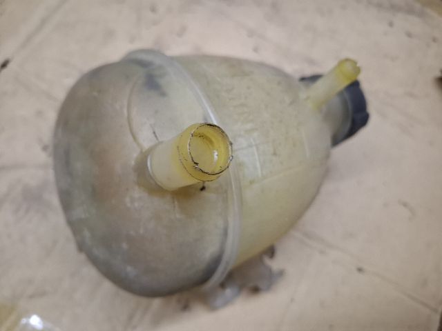 bontott RENAULT THALIA Kiegyenlítő Tartály