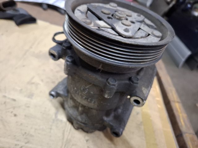 bontott RENAULT THALIA Klímakompresszor