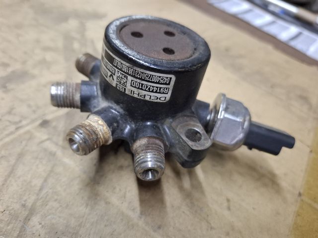 bontott RENAULT THALIA Közösnyomócső