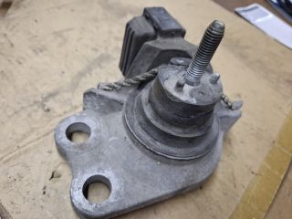 bontott RENAULT THALIA Motor Tartó Bak (Fém)