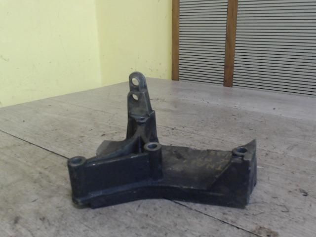 bontott RENAULT THALIA Motor Tartó Bak (Fém)